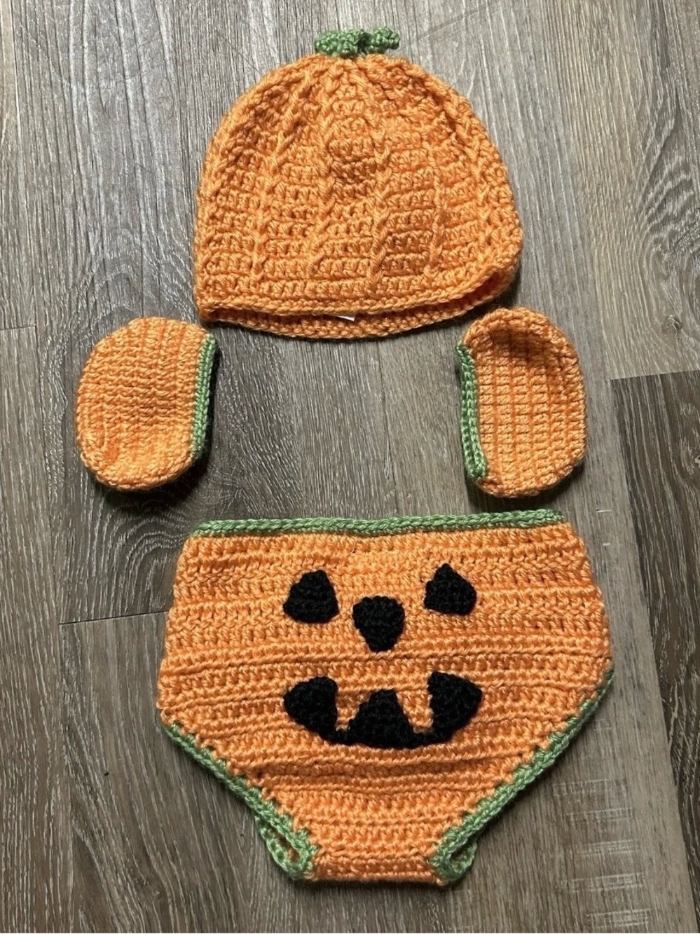 Baby Fall Clothing Pumpkins Gown One Piece Jack-O-Lantern Size 0-3 Months - Picture 5 of 5